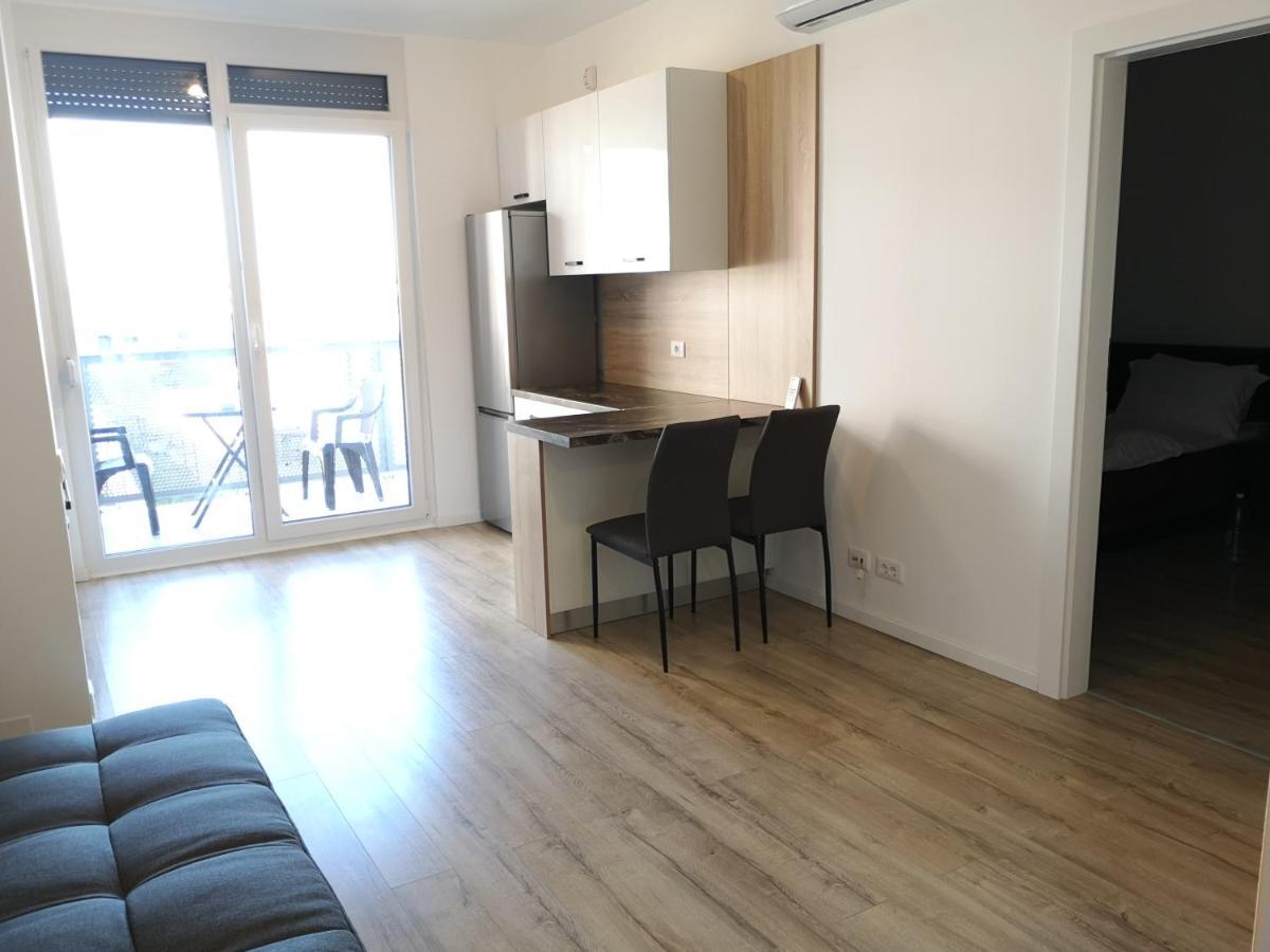 Ared-Atrium Mall Chrysflatty3 Premium Apartment 60Mp Arad Eksteriør bilde
